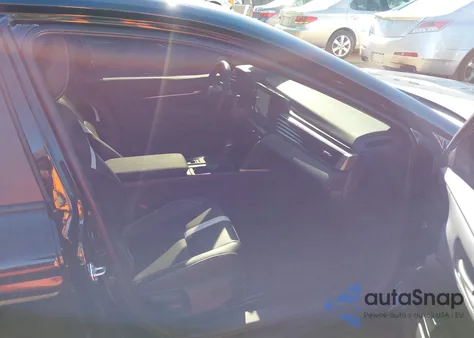 2025 Toyota Camry Se z USA, uszkodzony, nr VIN 4T1DAACK1SU637178